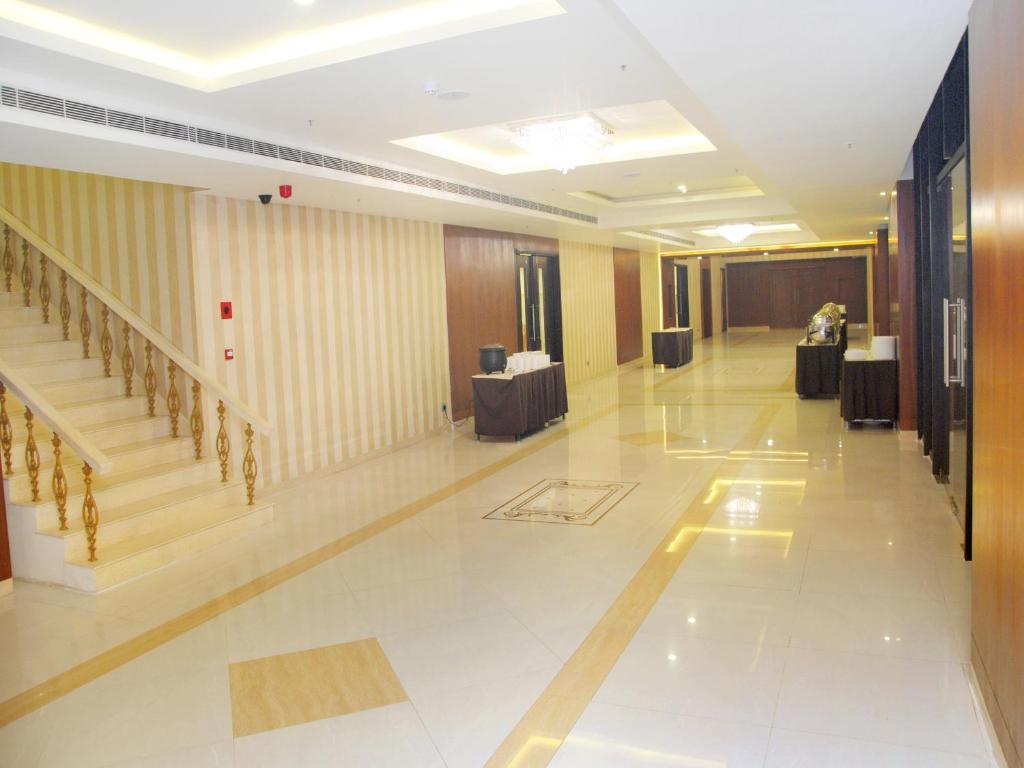 فندق فورتشن سيليكت جراند ريدج تيروباتي المظهر الخارجي الصورة Interior of the hotel