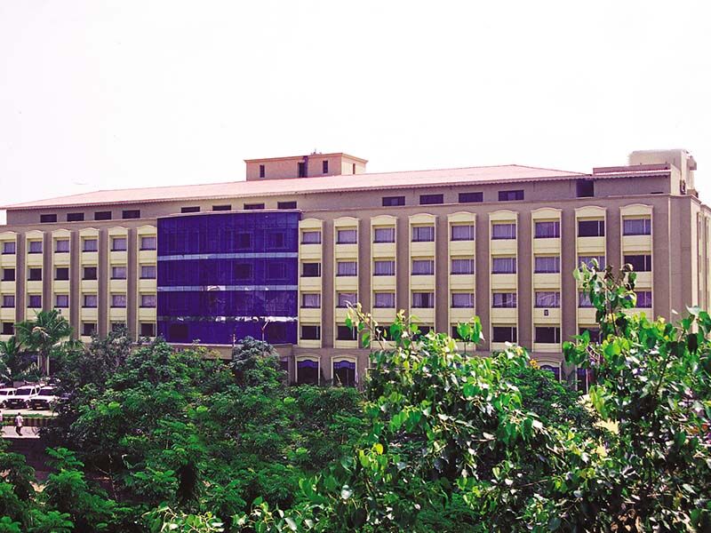 فندق فورتشن سيليكت جراند ريدج تيروباتي المظهر الخارجي الصورة The University of Lahore